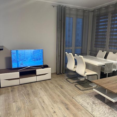 Apartament Gorczyn 18 Hgs Home 乔左维尔考普尔斯基 外观 照片